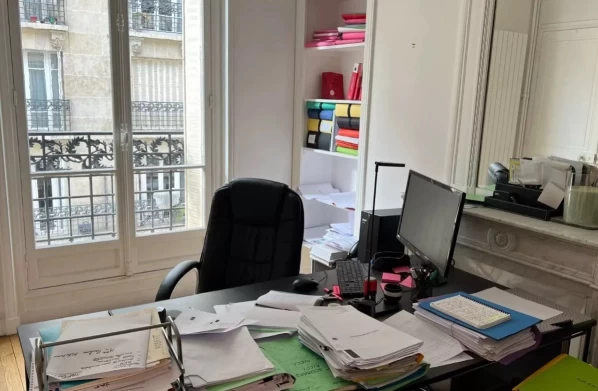 Bureau fermé  idéal pour votre activité professionnelle à Paris