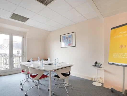 Bureau fermé  idéal pour votre activité professionnelle à Paris