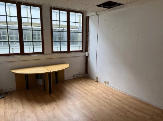 Bureau fermé  idéal pour votre activité professionnelle à Paris