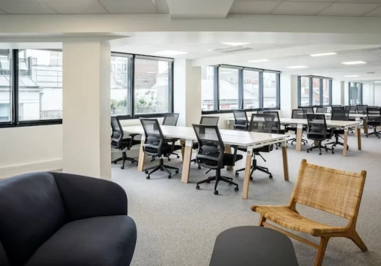 Bureau fermé  idéal pour votre activité professionnelle à Paris