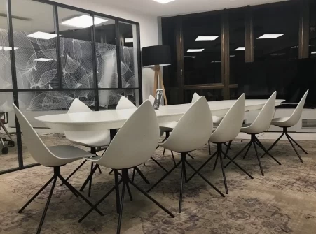 Bureau fermé  idéal pour votre activité professionnelle à Paris