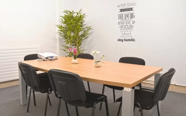 Bureau fermé  idéal pour votre activité professionnelle à Paris