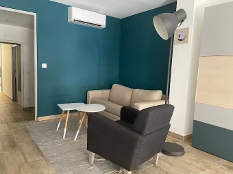 Salle de réunion  idéal pour votre activité professionnelle à Rochefort-du-Gard