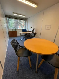 Bureau fermé  idéal pour votre activité professionnelle à Rueil-Malmaison