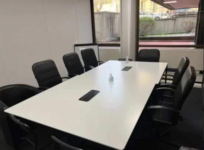 Plateau privé  idéal pour votre activité professionnelle à Saint-Cloud