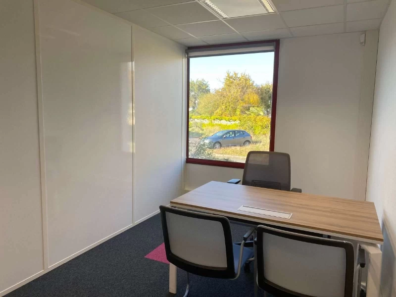 Salle de réunion  idéal pour votre activité professionnelle à Saint-Grégoire