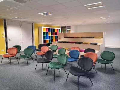 Salle de réunion  idéal pour votre activité professionnelle à Saint-Grégoire