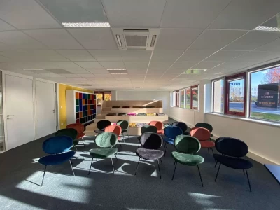 Salle de réunion  idéal pour votre activité professionnelle à Saint-Grégoire