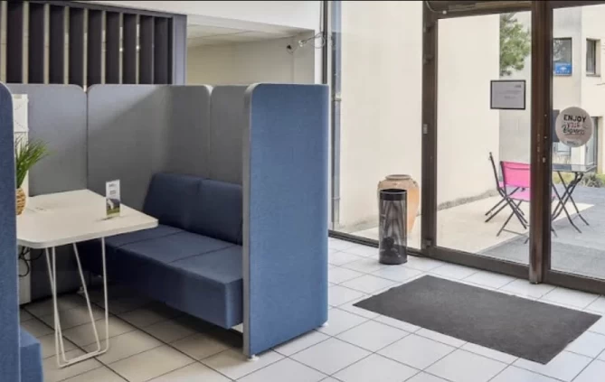 Bureau fermé  idéal pour votre activité professionnelle à Saint-Grégoire