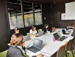 Salle de réunion  idéal pour votre activité professionnelle à Saint-Malo