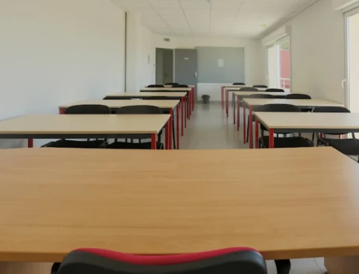 Bureau fermé  idéal pour votre activité professionnelle à Salon-de-Provence