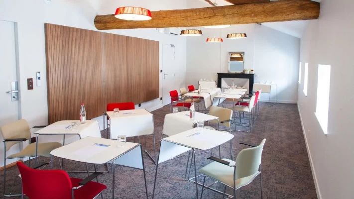 Salle de réunion  idéal pour votre activité professionnelle à Toulon