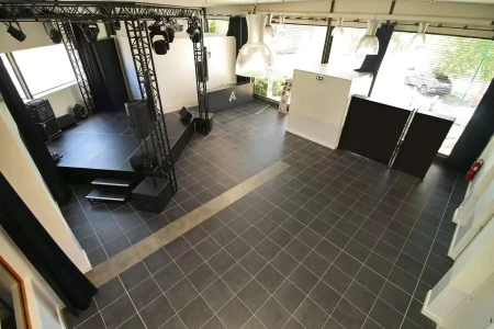 Salle de réunion  idéal pour votre activité professionnelle à Tours