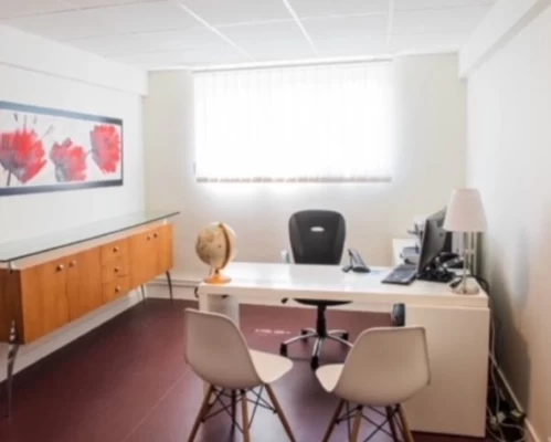 Bureau fermé  idéal pour votre activité professionnelle à Tours