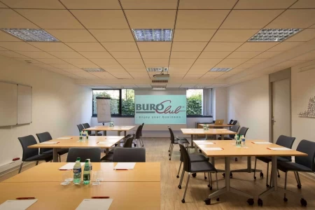 Bureau fermé  idéal pour votre activité professionnelle à Valbonne