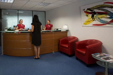 Bureau fermé  idéal pour votre activité professionnelle à Valbonne