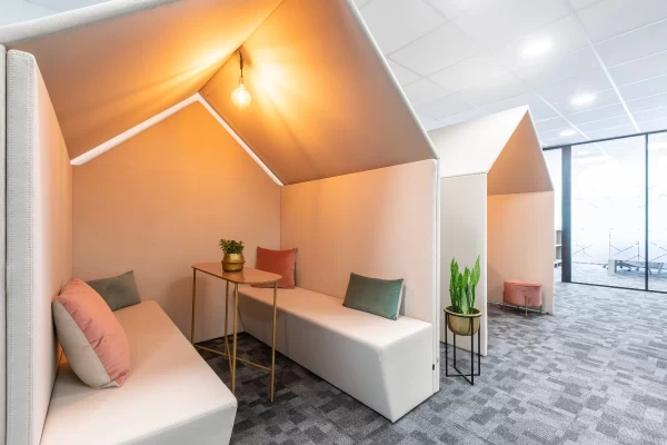 Bureau fermé  idéal pour votre activité professionnelle à Valbonne