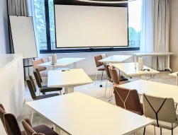 Bureau fermé  idéal pour votre activité professionnelle à Valbonne