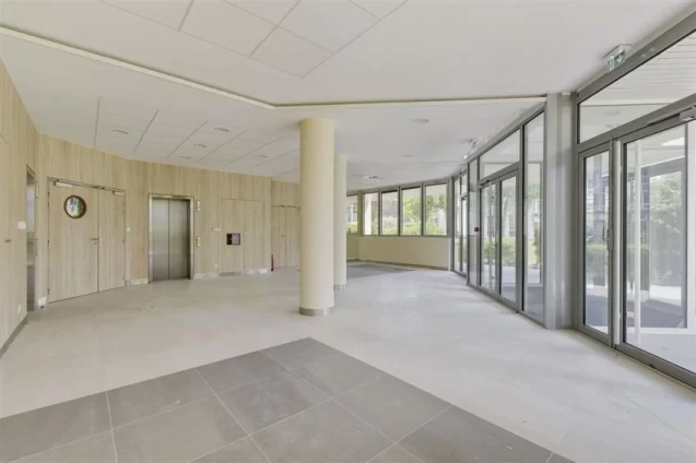 Bureau fermé  idéal pour votre activité professionnelle à Vélizy-Villacoublay