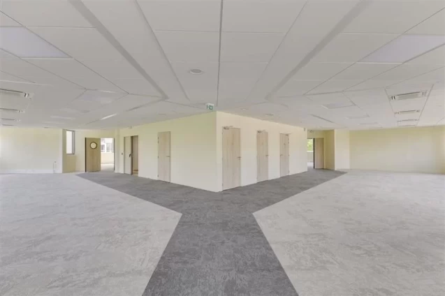 Bureau fermé  idéal pour votre activité professionnelle à Vélizy-Villacoublay