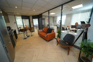 Bureau fermé  idéal pour votre activité professionnelle à Villebon-sur-Yvette