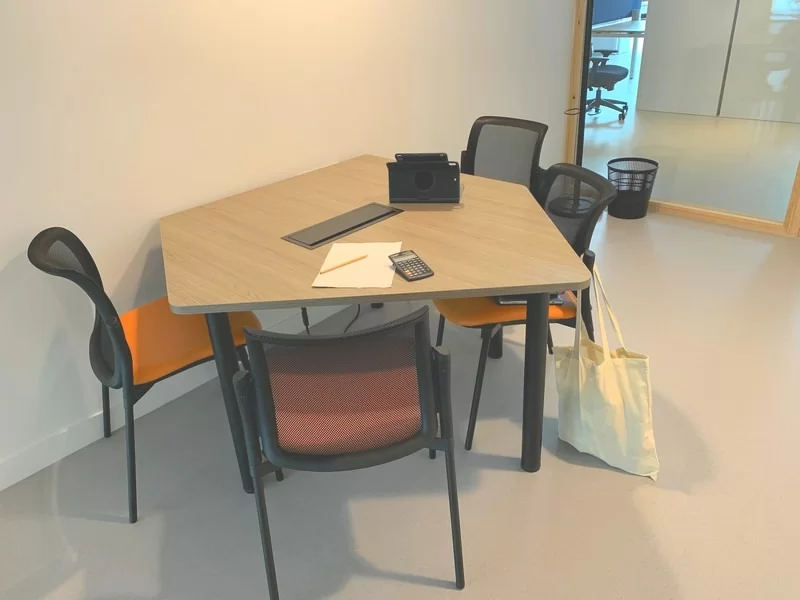 poste-openspace-brive-la-gaillarde-Urbidesk-QtwTTI.webp