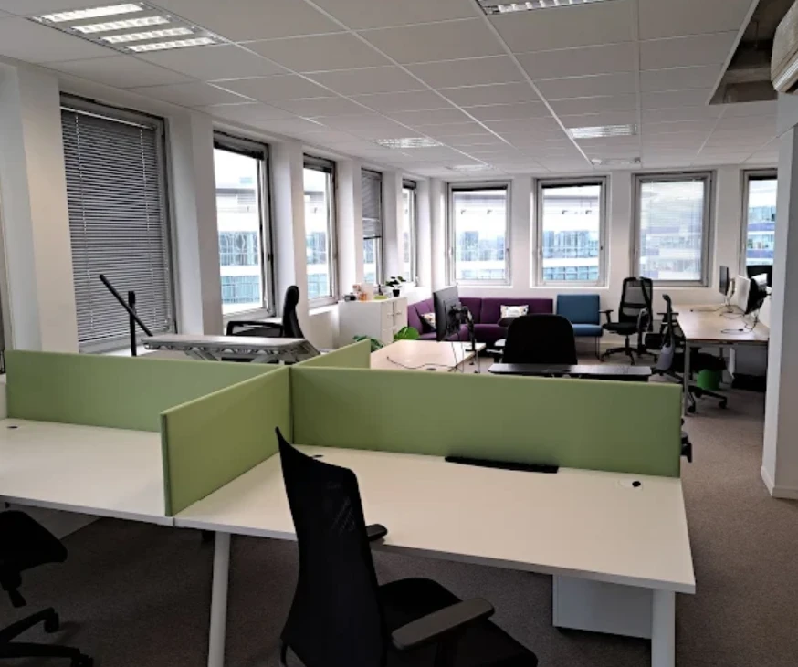 Location open space à Colombes