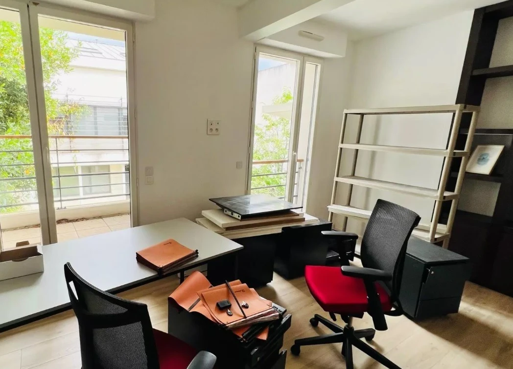 Location bureau à partager à Colombes