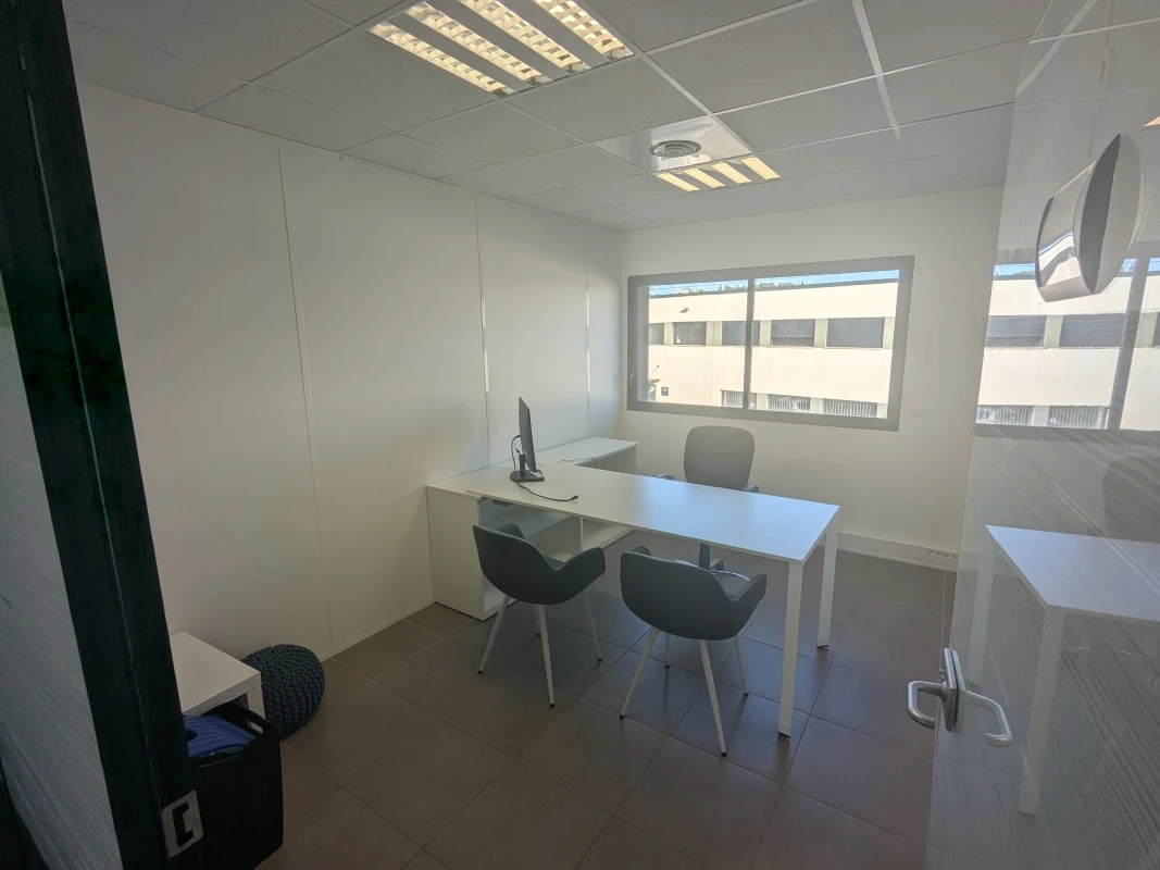 Location bureau à partager à Éguilles