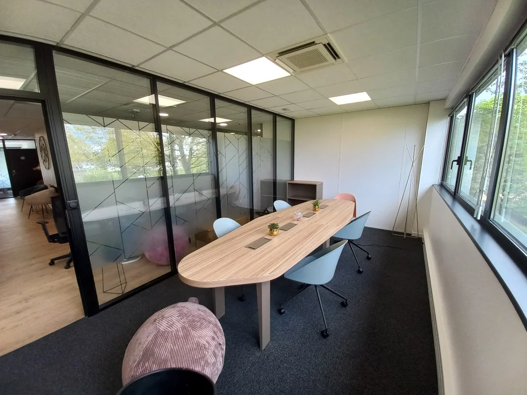 Location open space à Élancourt