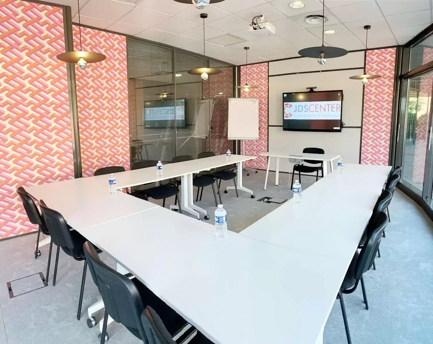 bureau-en-coworking-oullins-Urbidesk-B1hTSF.webp