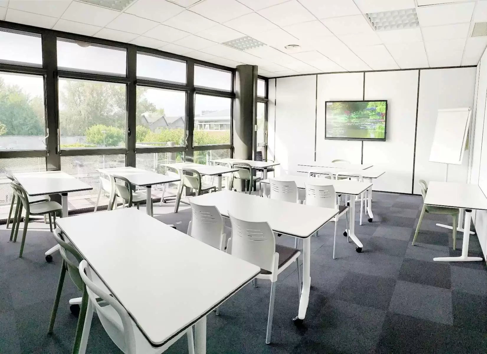 table-coworking-oullins-Urbidesk-uI9RpF.webp