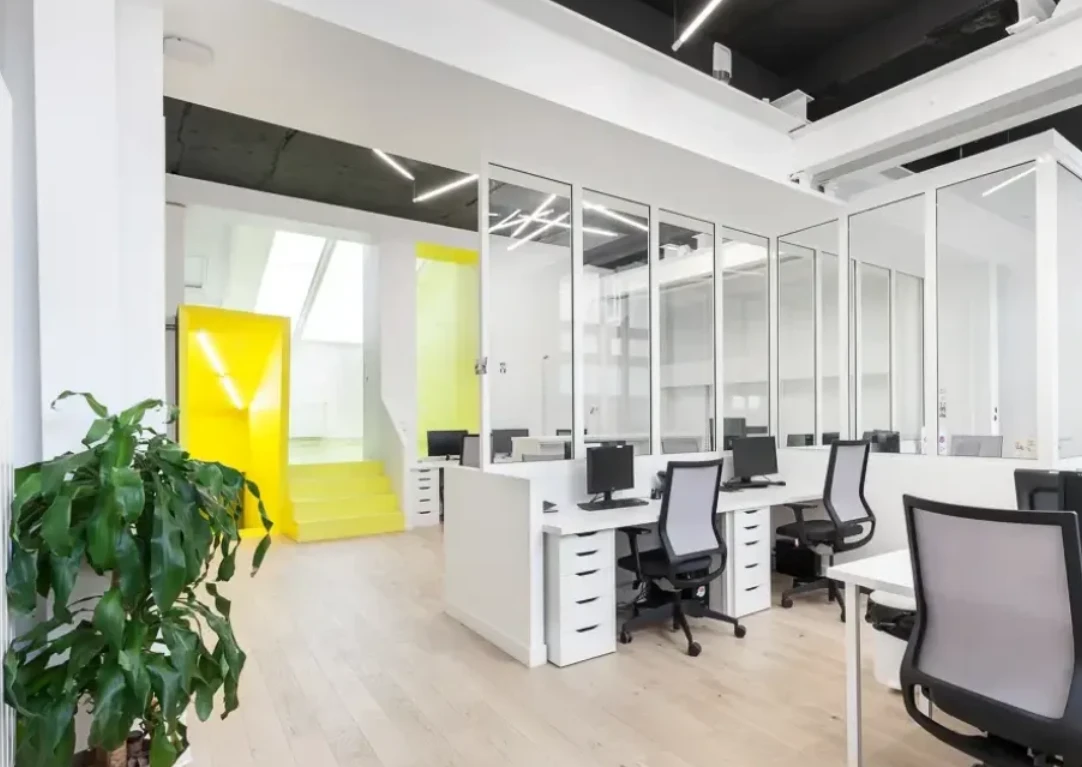 Location Plateau à Paris 11