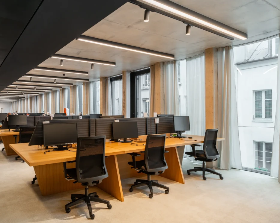 Location Plateau à Paris 11e Arrondissement