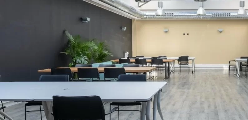 Location Plateau à Paris 11e Arrondissement