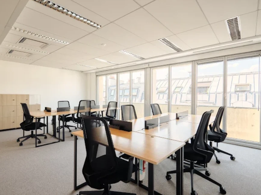 Location bureau à partager à Paris 18e Arrondissement