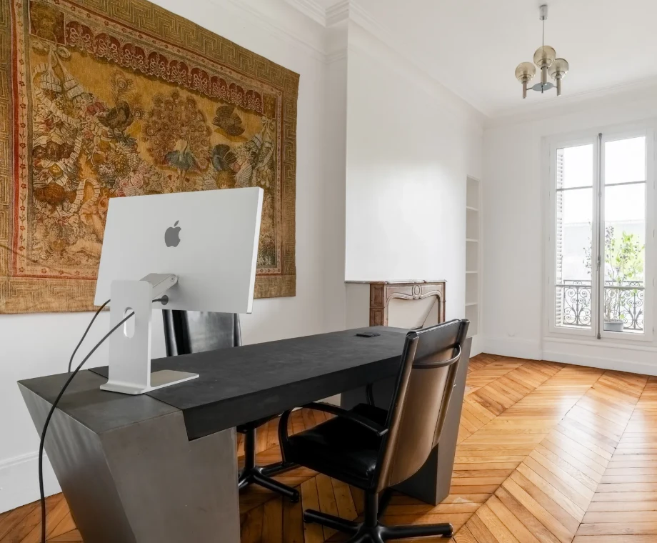 Location bureau à partager à Paris 3e Arrondissement
