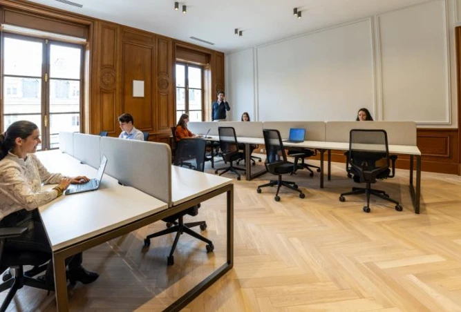 Location Plateau à Paris 9