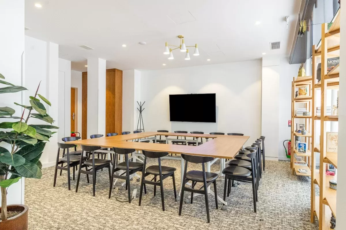 Location bureau à partager à Paris 9e Arrondissement