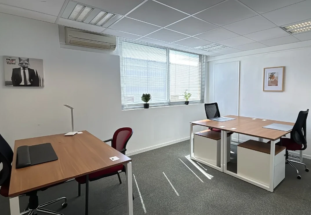 Location bureau à partager à Puget-sur-Argens