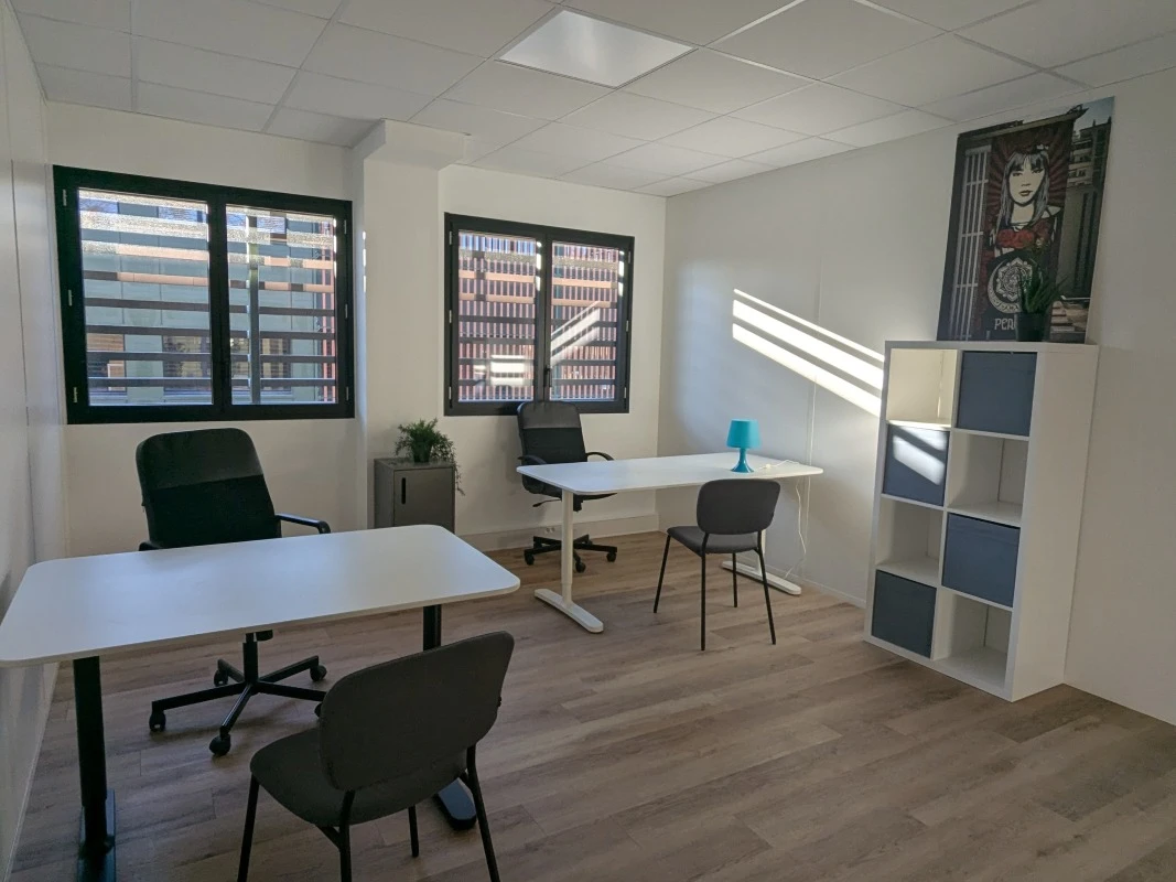 Location bureau à partager à Venelles