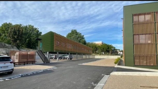 Location bureau à partager à Venelles