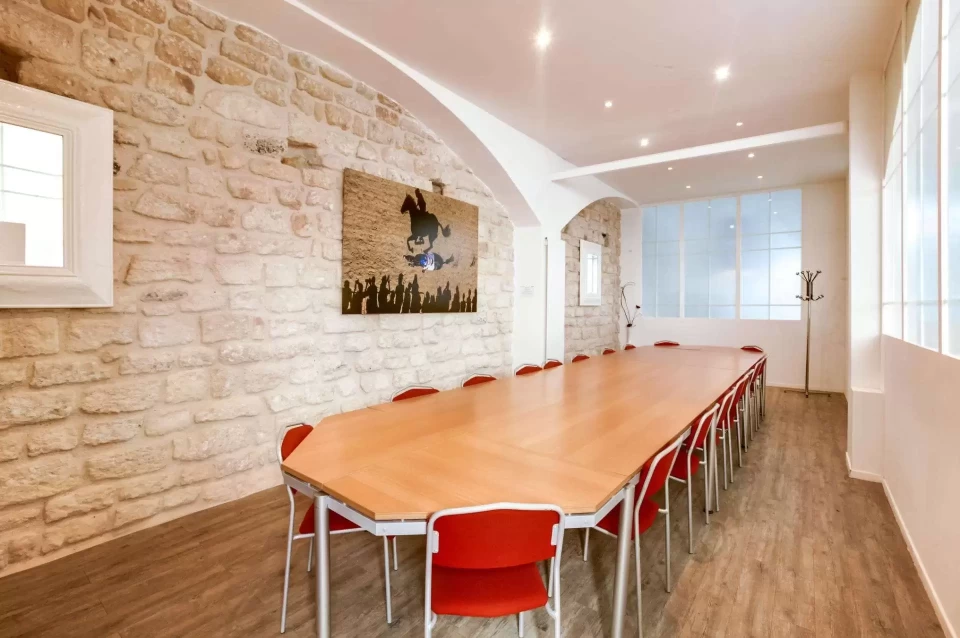 Bureau fermé  idéal pour votre activité professionnelle à Clichy