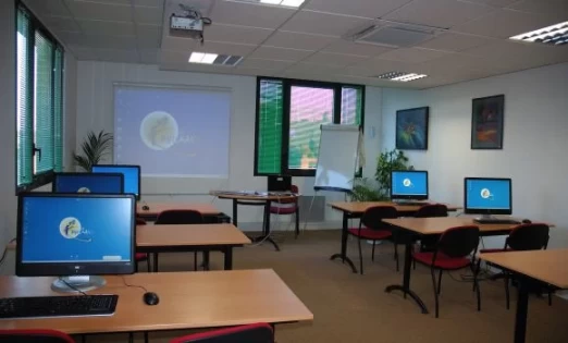 Salle de réunion  idéal pour votre activité professionnelle à Courcouronnes