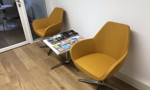Bureau fermé  idéal pour votre activité professionnelle à Neuilly-sur-Seine