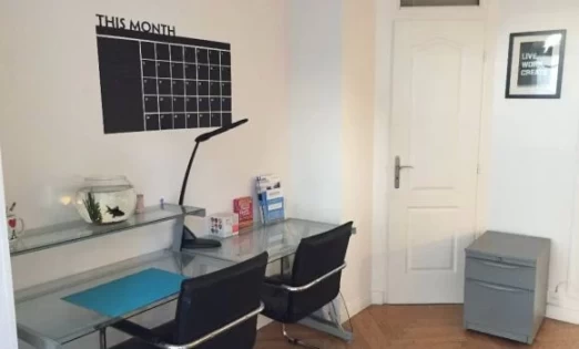 Bureau fermé  idéal pour votre activité professionnelle à Paris
