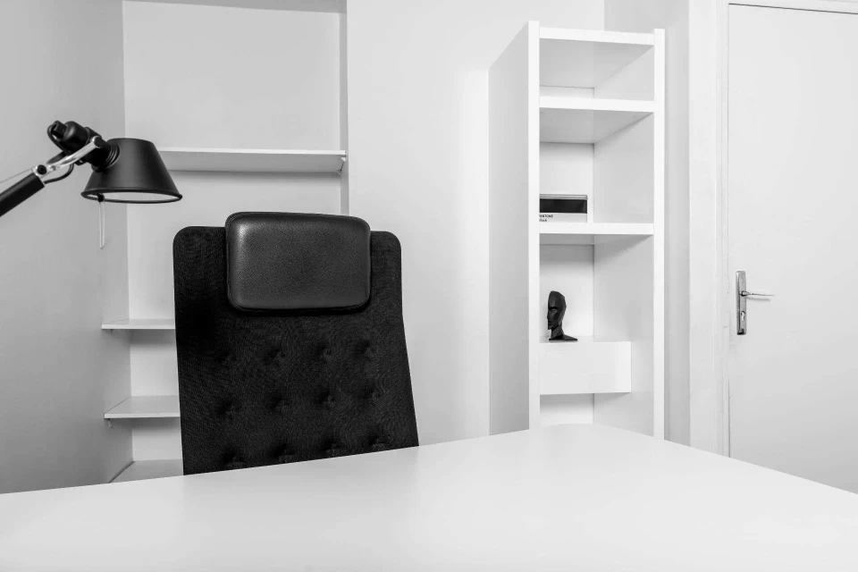 Bureau fermé  idéal pour votre activité professionnelle à Paris