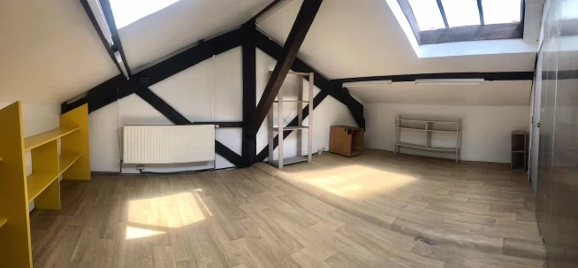 Bureau fermé  idéal pour votre activité professionnelle à Saint-Ouen