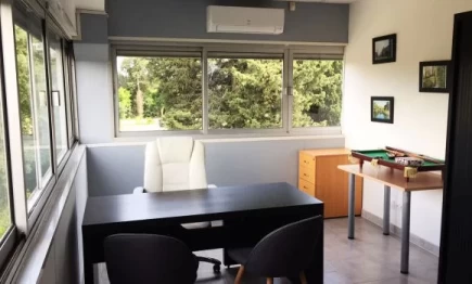 Bureau fermé  idéal pour votre activité professionnelle à Salon-de-Provence