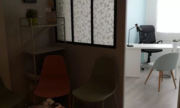 Bureau fermé  idéal pour votre activité professionnelle à Vallauris